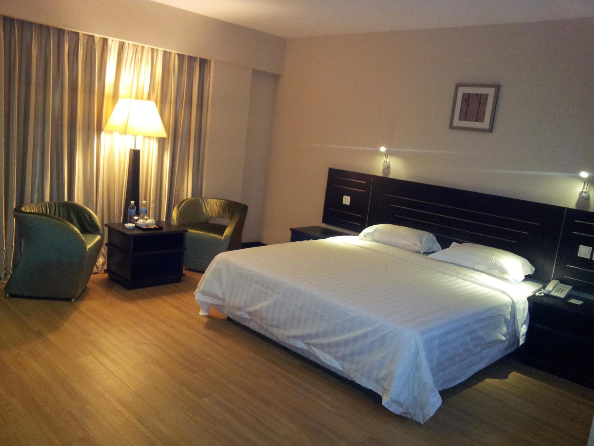 Labuk Hotel Sandakan Esterno foto