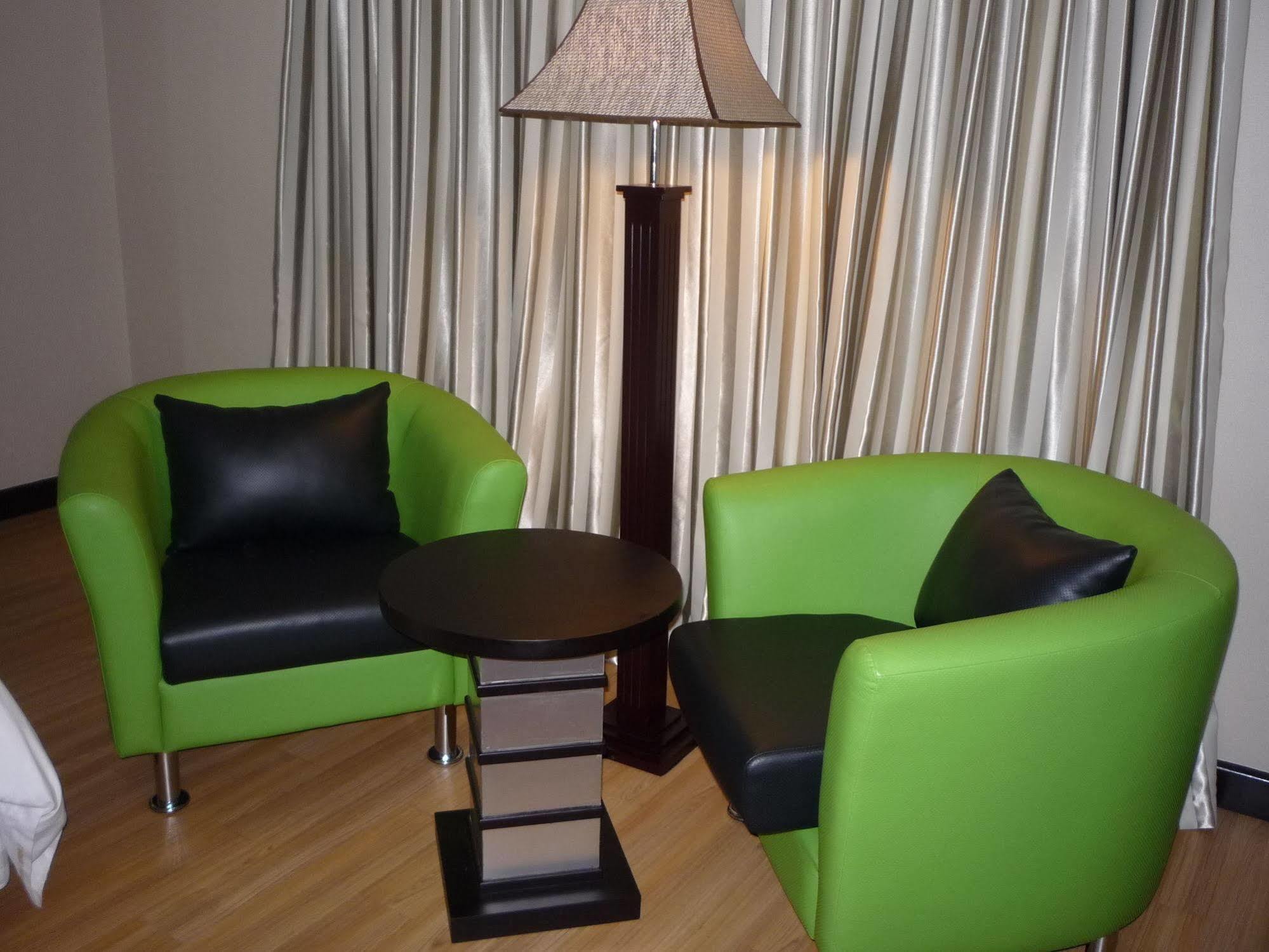Labuk Hotel Sandakan Esterno foto